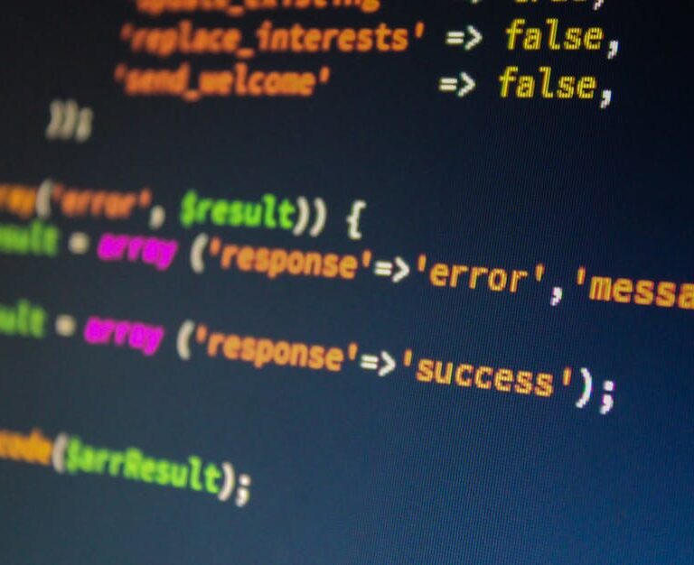 Sunucu Optimizasyonu: AI ile Kaynak Tahsisi ve WordPress/Joomla Performansı