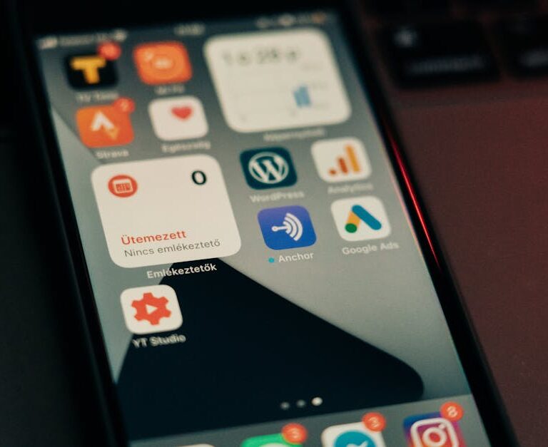 Sunucu Panelleri API ile Olay Bildirimleri: WordPress ve Joomla İçin Canlı Uyarılar
