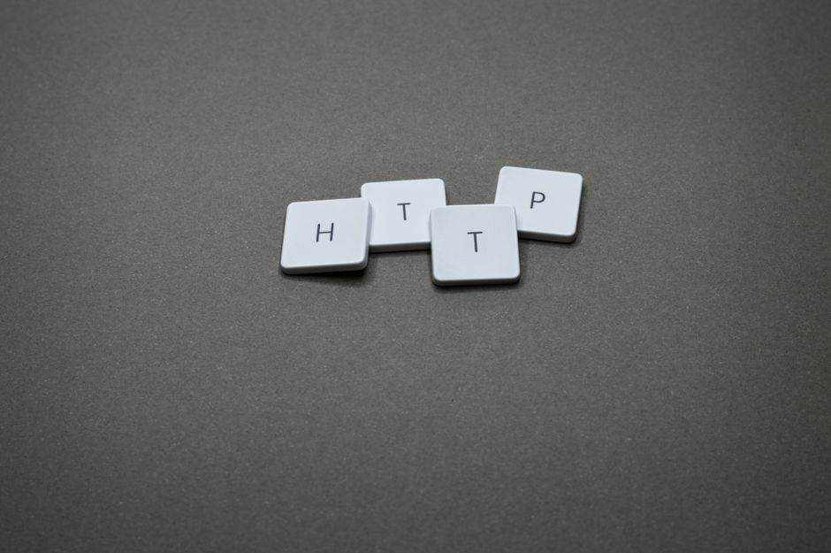 CDN ile HTTP/3 ve QUIC performansını gösteren görsel